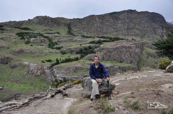 Descansando na trilha da Laguna Torre, no Parque Nacional Los Glaciares, perto de El Chaltén, na Argentina
